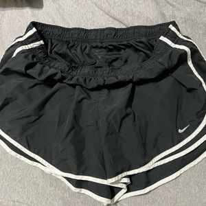 nIke athletic shorts